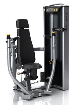 Matrix Versa S13 Converging Chest Press